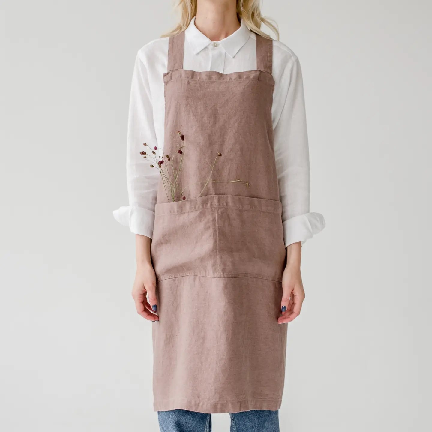 Crossback Linen Apron - Ashes of Roses - Buffalo