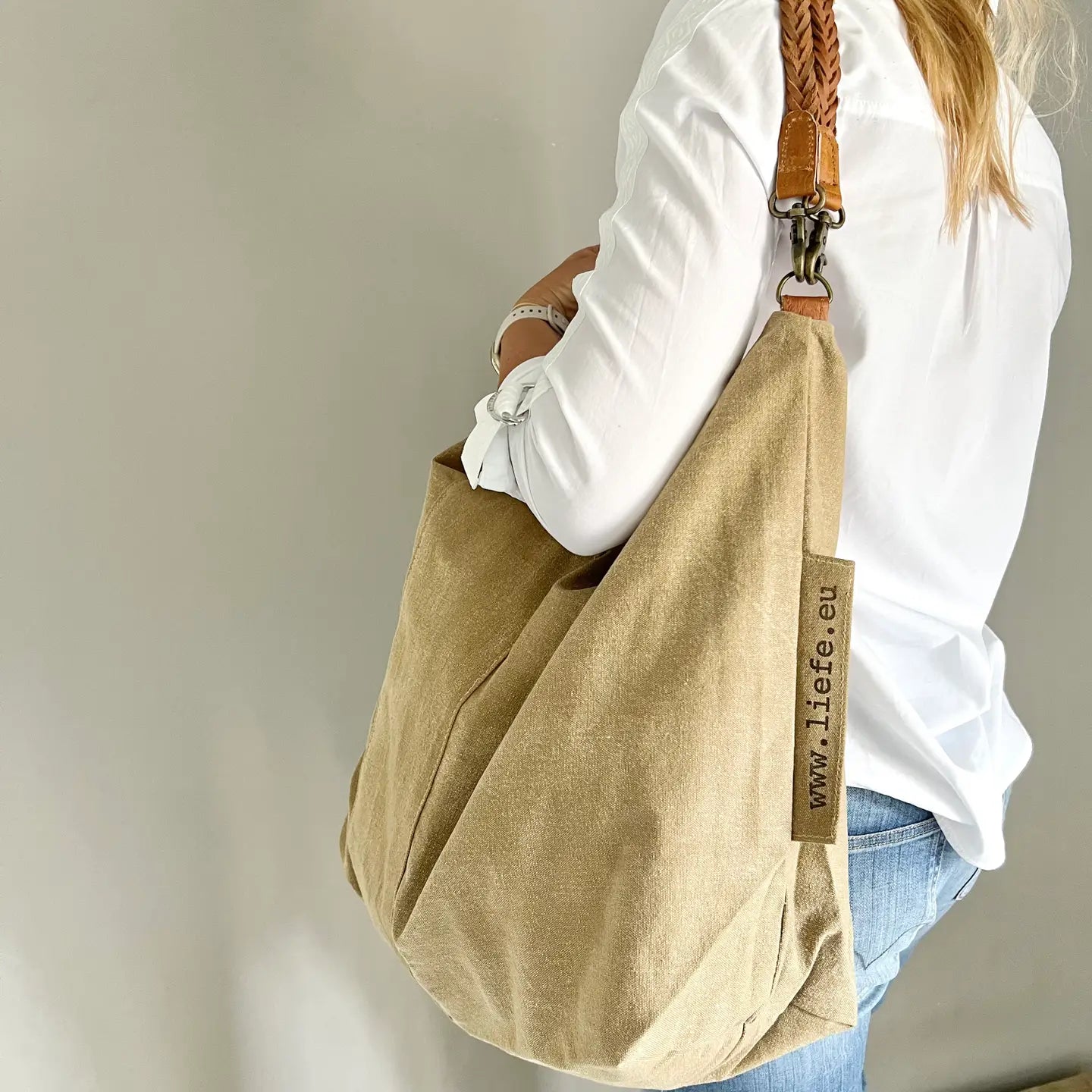 Recycled Canvas Carry All Bag - Buffalo
