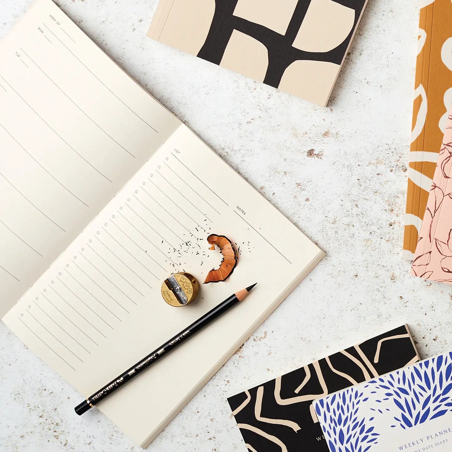 Undated Weekly Planner - Abstract - Buffalo