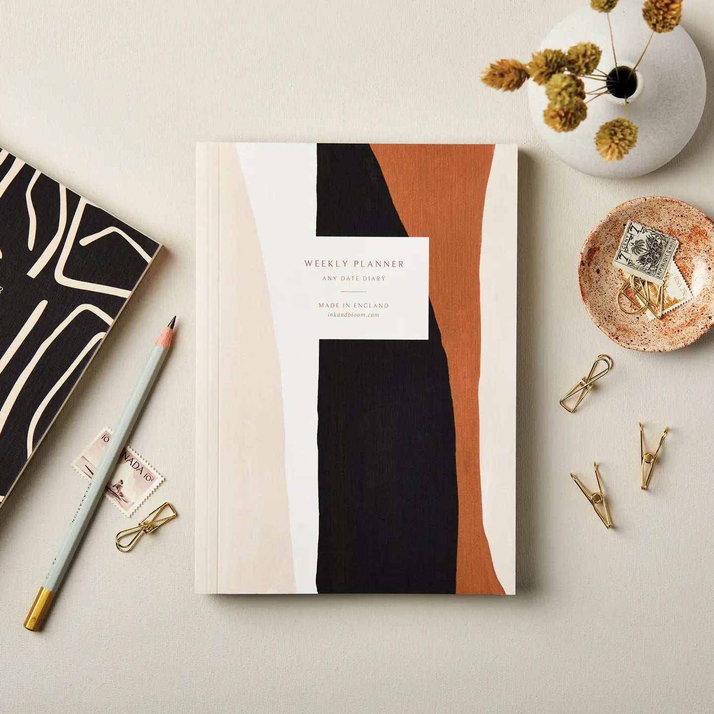 Undated Weekly Planner - Abstract - Buffalo